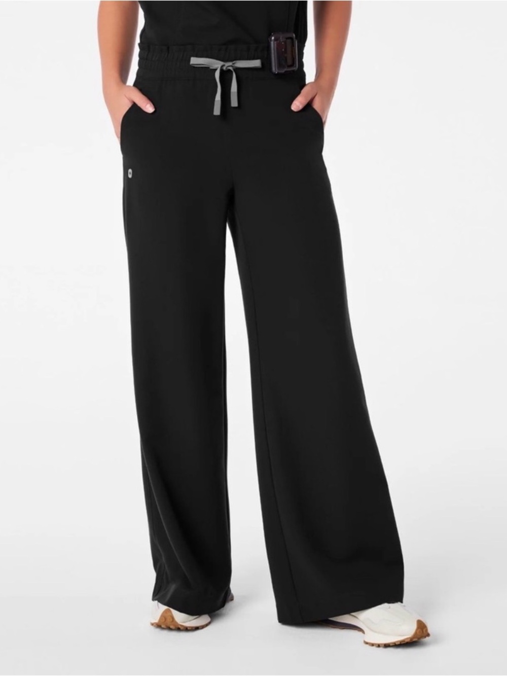 Allison High-Rise Ultra-Wide-Leg Scrub Pant Black Small